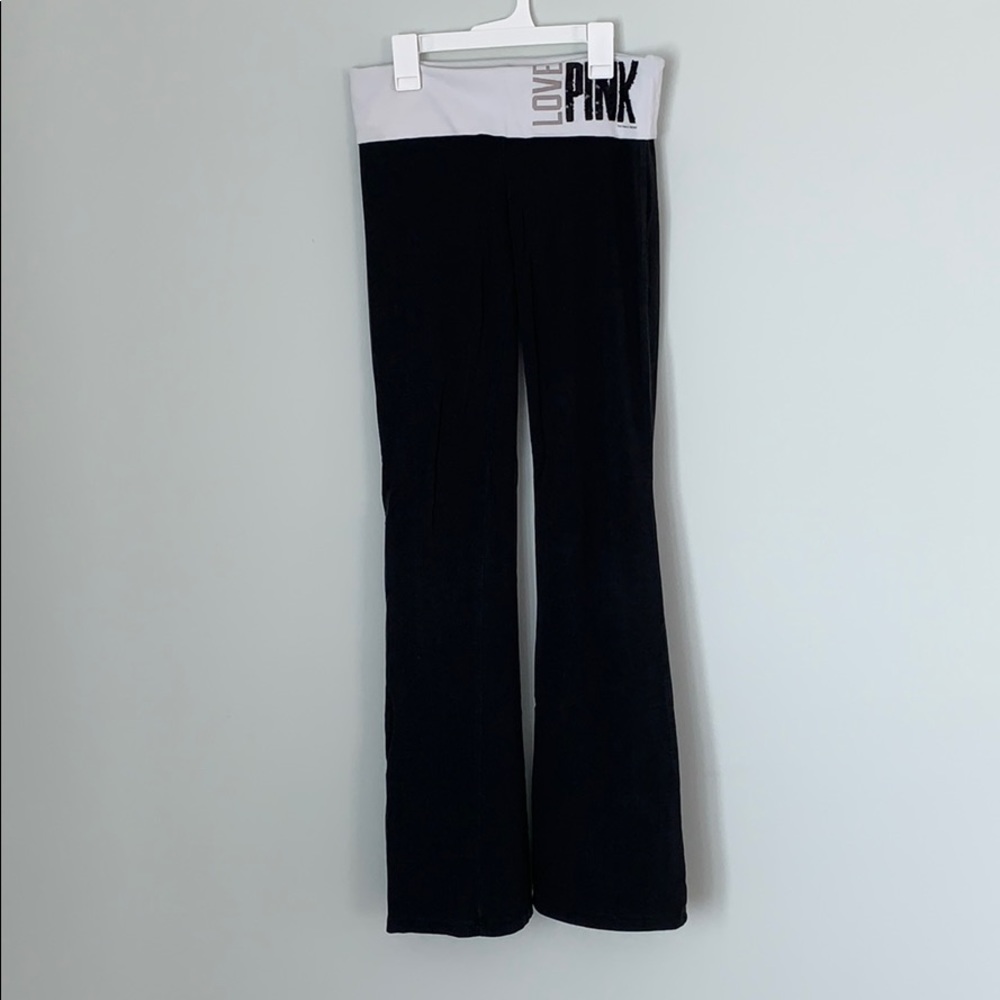 VS yoga pants